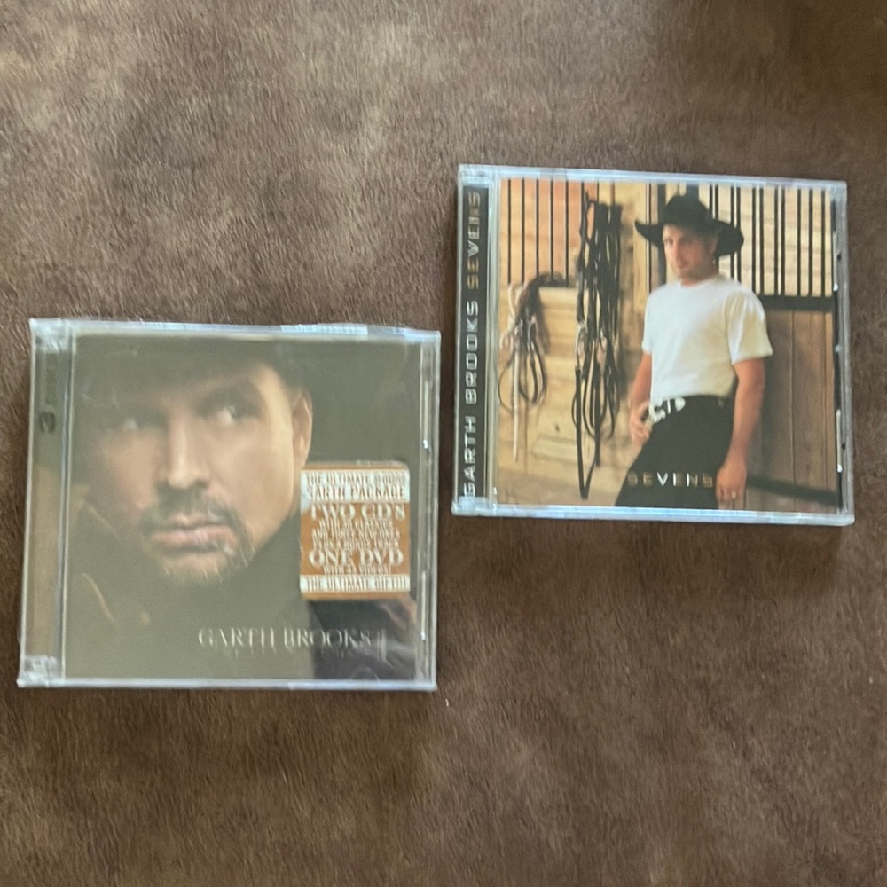 CD Collection - Garth Brooks‎ - New The Ultimate Hits 3 Disc and Sevens